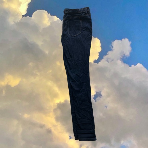 Women’s Mossimo Curvy Skinny Denim Jeans - Size 12 Long - Picture 2 of 2